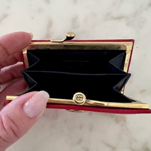 Red Gucci Kisslock Coin Purse - Picture 3 of 4
